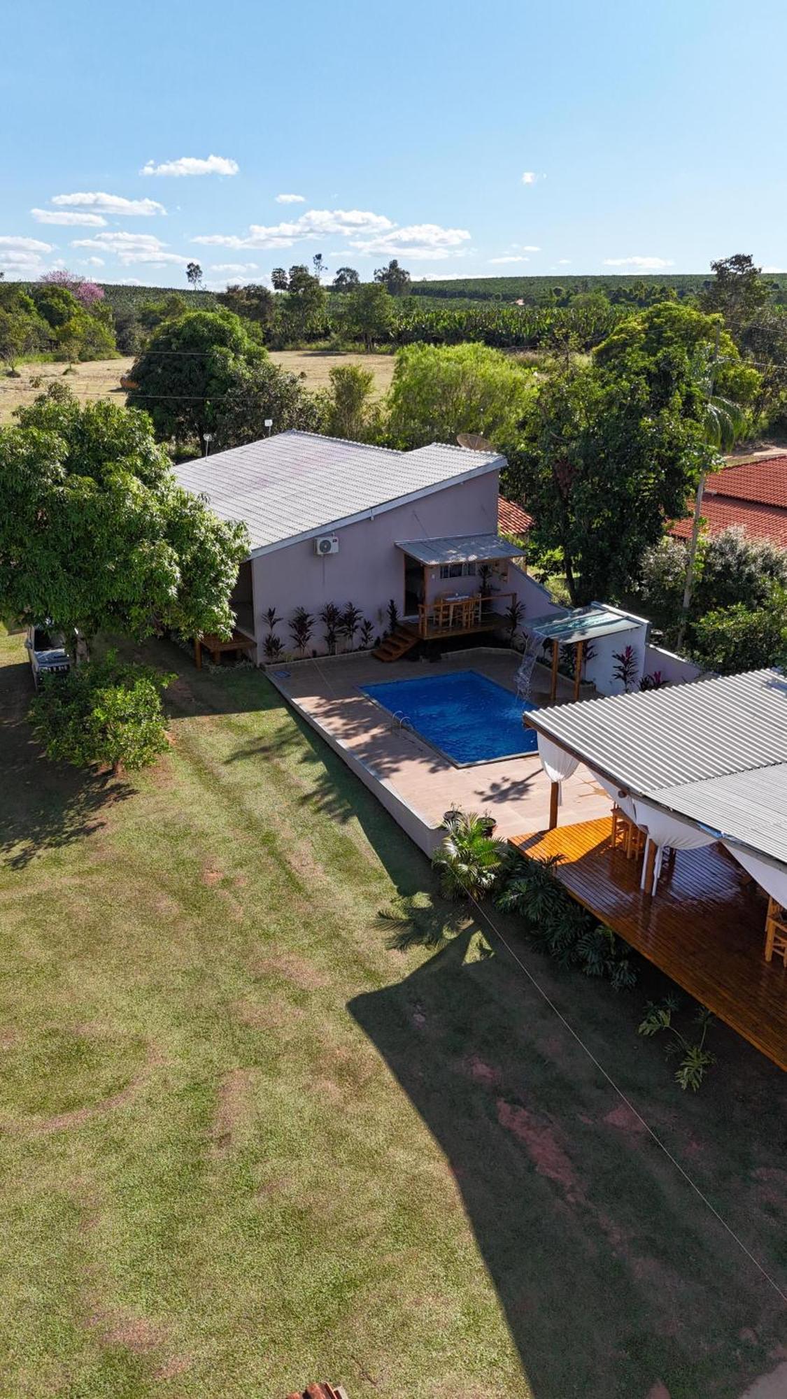 Pousada Aguas Claras/Canastra Delfinopolis Exterior photo